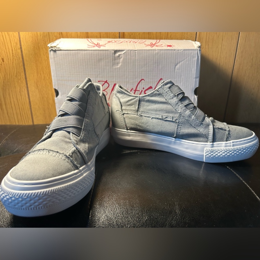 Blowfish Malibu Gray Women’s size 7
